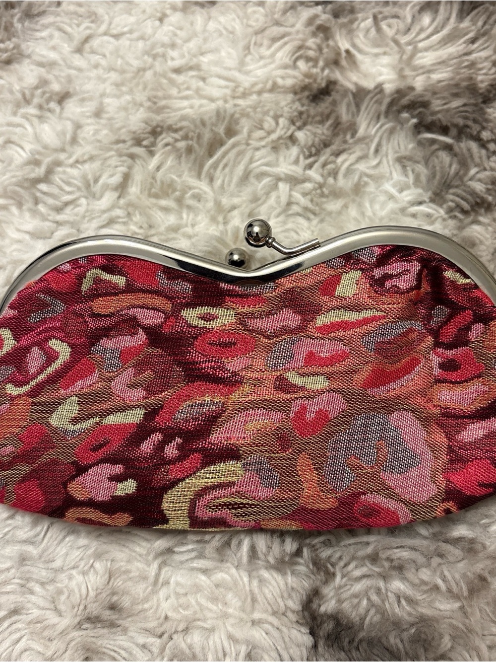 Sold! Kiss-Lock Mini Coin purse in Pink & Red Abstract Print